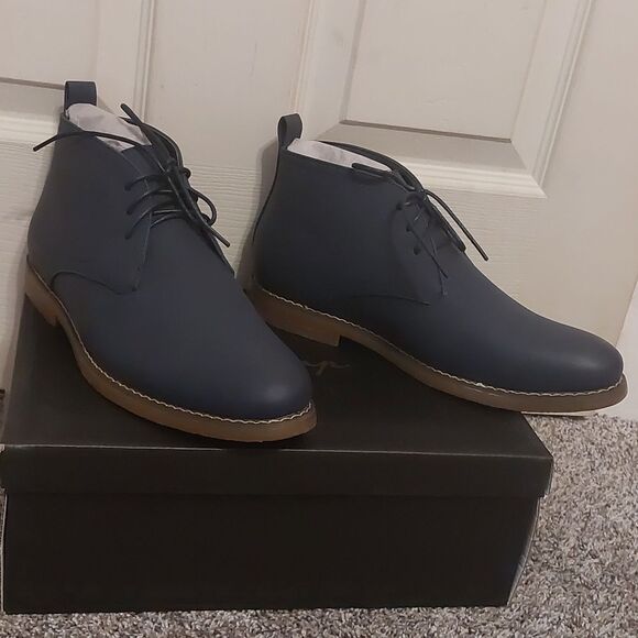 Toecap Navy Satin Sheen Lace Up Chukka Boots Non Slip Rubber Sole Size 9 NIB - Picture 2 of 6